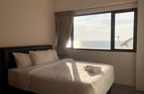 Batu Ferringhi House | Sunset Seaview 2BR apartment @ Bt Ferringhi