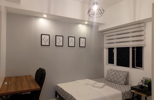 Valencia Condo | Studio Luxe In Princeton Residences