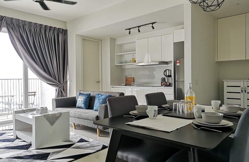 Cyberjaya Condo | VERDI #29 2BR 4PAX @ CYBERJAYA/100MBPS WIFI/KLIA