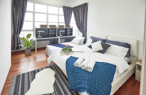 Bukit Indah 2 Apartment | 1 - 7 pax Horizon Residence Bukit Indah 2. 10 minutes to Legoland