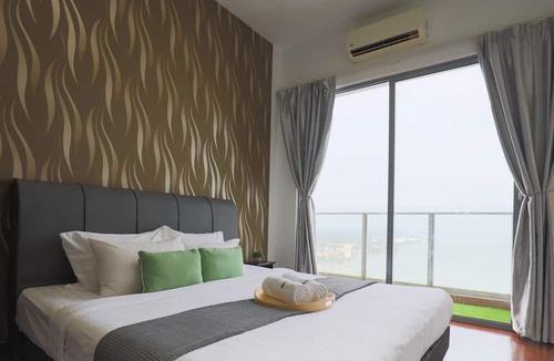 Taman Melaka Raya Apartment | Silverscape Deluxe Melaka by I Housing