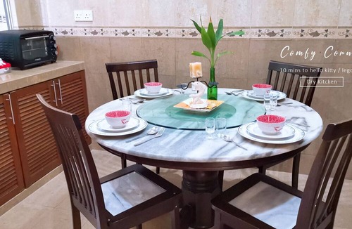 Sekudai House | Comfy Corner House 4BR @10 mins legoland 10-16pax