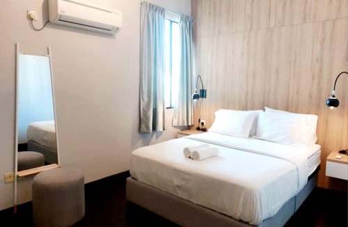 Kampung Sungai Nibong Apartment | Century Bay Private Residences
