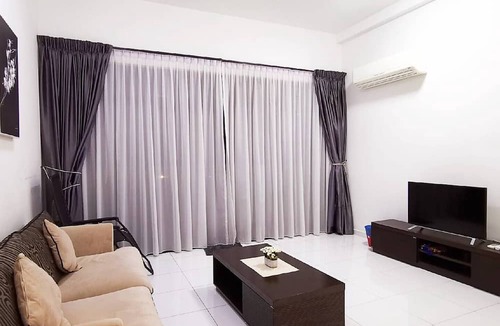 Bukit Indah Apartment | Sky Loft AEON (5pax -B17) @ JB City Homestay