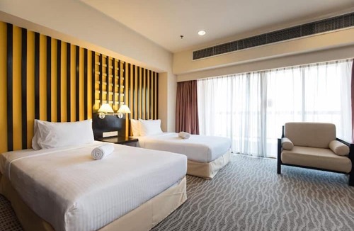 Bandar Sunway Apartment | Raintree Resort suites at Bandar Sunway