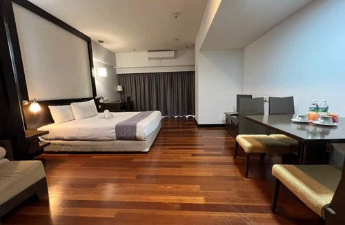 Bandar Sunway Apartment | Raintree Resort suites at Bandar Sunway