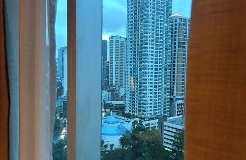 San Lorenzo Apartment | Somerset Millennium Makati