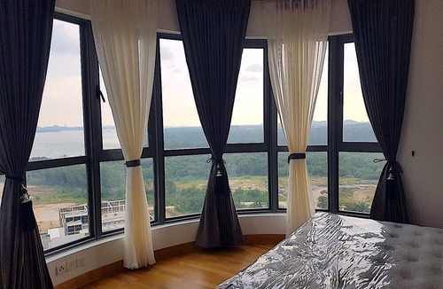 Nusajaya House | Next to Hello Kitty, 2 Bed Room luxurious Apartment overlooking Puteri Harbour