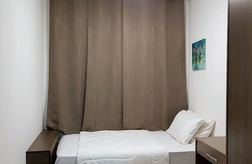 Shah Alam Condo | 3 Bedrooms Apartment Near i-City Free Wifi Aisaac Guesthouse