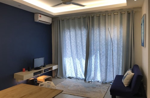 Penampang Condo | Blue theme homestay 蓝主题房 @ Bundusan Apartment