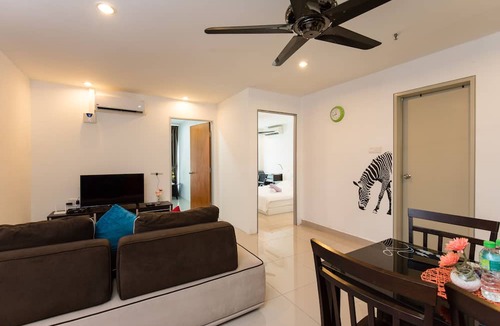 Ara Damansara Apartment | 5 Mins Walk to LRT, Opposite Mall