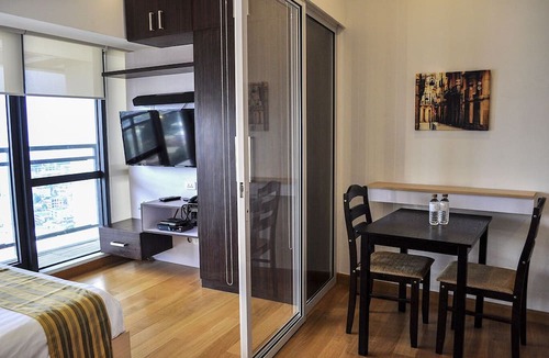 Downtown Apartment | 1-BR Superior @ Milano 2707B