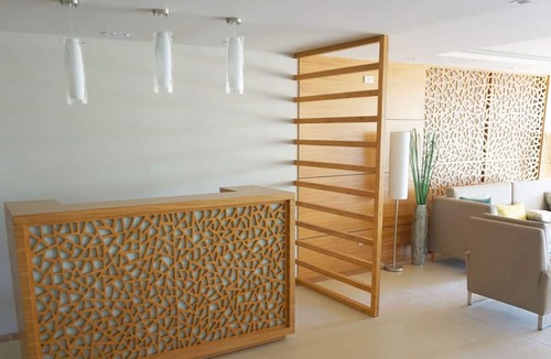 Cebu Condo | New Lux. 2 BR-condo near SM Seaside Mall - Huge Pools, Gym, Tours, Netflix