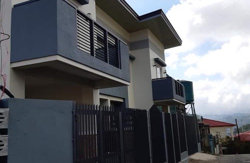 Baguio Apartment | Restful 3BR Hillside Duplex