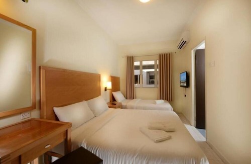 Padang Matsirat Apartment | 3 Bedroom Beachfront Apartment