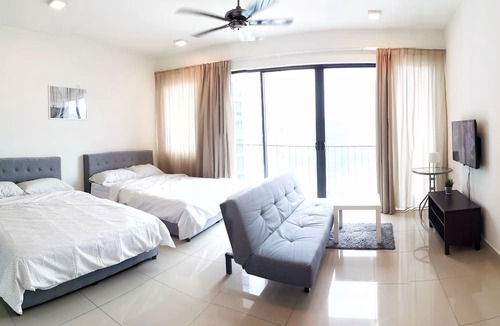 Shah Alam Apartment | Setia City Convention Center Trefoil Studio for 4 Pax