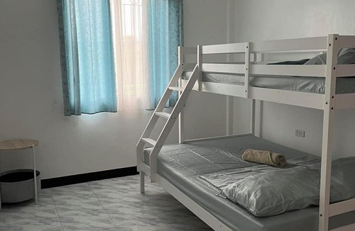 Cauayan Condo | Yena's Inn