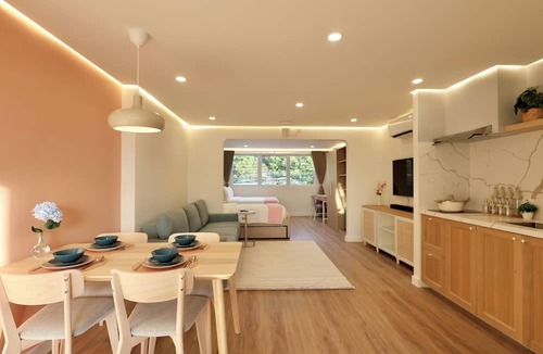 San Juan Apartment | Alesea Suites: Surf Town Deluxe Suite 2