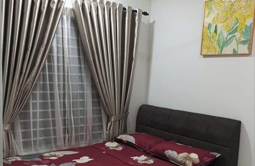 Kota Warisan Apartment | HDIman Homestay Putrajaya KLIA view with Netflix Disney Sauna and Swimming Pool