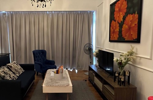 Kuala Lumpur City Centre Apartment | COZY STUDIO AT KLCC WITH ROOF TOP GARDEN WTH ICONIC TWIN TOWER VIEW
