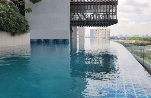 Tropicana Apartment | Lumi Tropicana - Unique Stays!