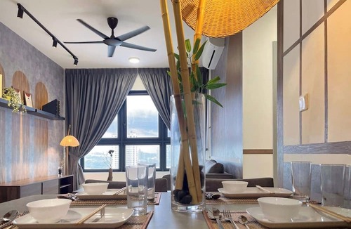 Taman Pertama Apartment | Ancestry 3BR @ M Vertica | MRT Access+Netflix+WiFi