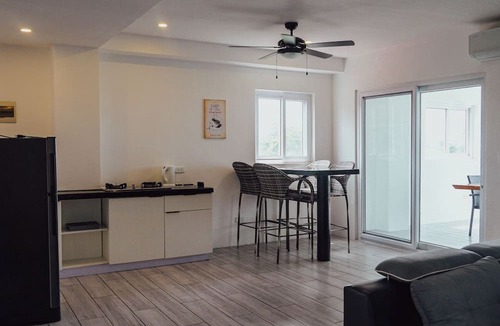Ferrol Apartment | Tablas Seaview Homestay