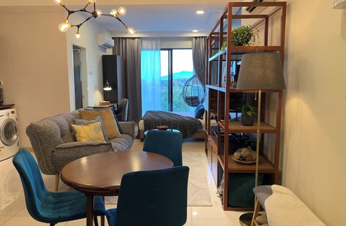 Kuantan Apartment | Deluxe Holiday Studio Suite @ Timurbay w/Seaview