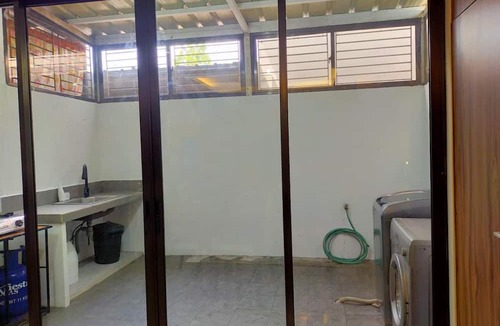 Marikina House | 3 BR, 3.5 BA Townhouse. Fully furnished w/parking