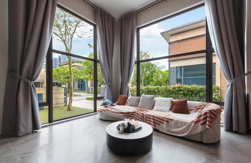 Gelang Patah Villa | Forest City Golf Villa by A & Home Party