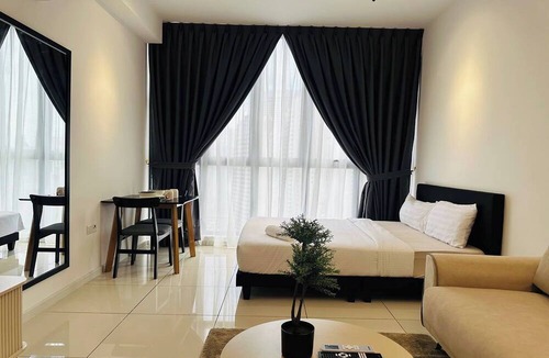 Kuala Lumpur City Centre Apartment | Majestic Residence KLCC By Flixhome
