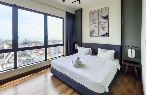 Malacca City Apartment | Chic 2BR Family Stay Near Jonker St