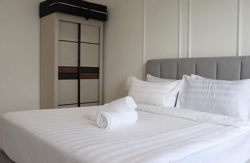 Kuala Lumpur Apartment | Cozy 1-bedroom apartment with AC in soothing Kuala Lumpur
