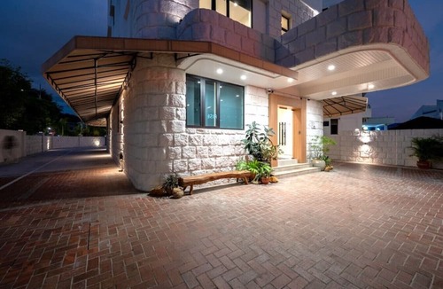 Downtown George Town Condo | Codrington House - 3Bedroom 3Bathroom 2Carpark