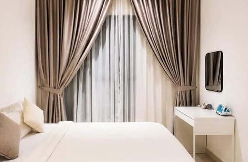 Kuala Lumpur Apartment | Iconic Elevated Suite at Trion