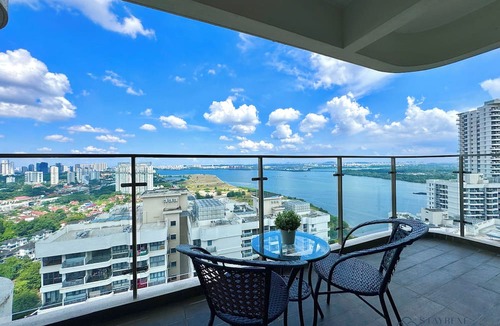 Central District Condo | Country Garden Danga Bay Sea View Homestay by Stayrene