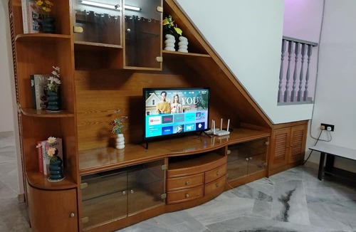 Taman Rapat Damai House | Well Equipped Family Friendly House -3R- 7 to 11 Pax -15 minutes to City Centre