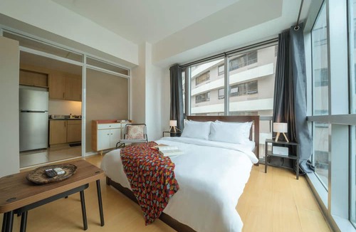 Bonifacio Global City Apartment | Prime Avant