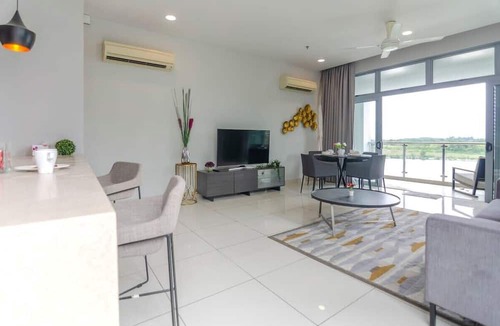 Nusajaya Apartment | [Pet-friendly] 3BR Somerset, Puteri Harbour, Legoland