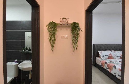 Tebrau Apartment | MOUNT AUSTIN MIDORI 8PAX/10 MINIT TO IKEA TEBRAU AND AEON TEBRAU/25MINIT TO CIQ