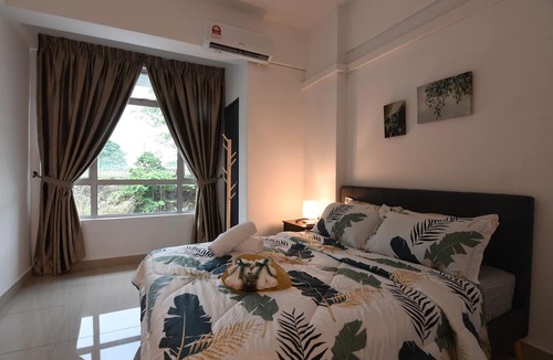 Tebrau Apartment | MOUNT AUSTIN MIDORI 8PAX/10 MINIT TO IKEA TEBRAU AND AEON TEBRAU/25MINIT TO CIQ