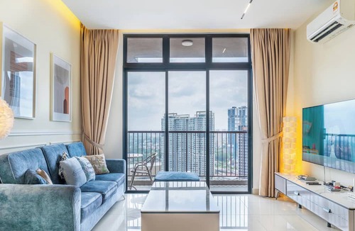 Central District Condo | Twin Tower Residence by Stayrene