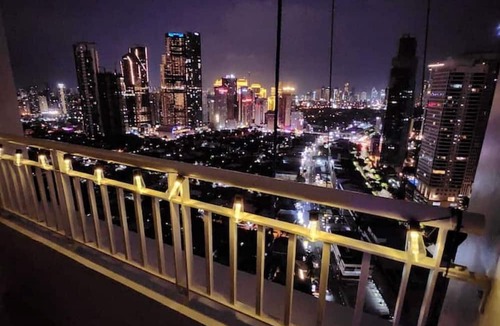 Valenzuela Condo | Good Vibes Apartment in Makati