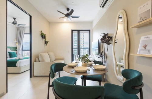 Downtown George Town Apartment | 22 Macalisterz