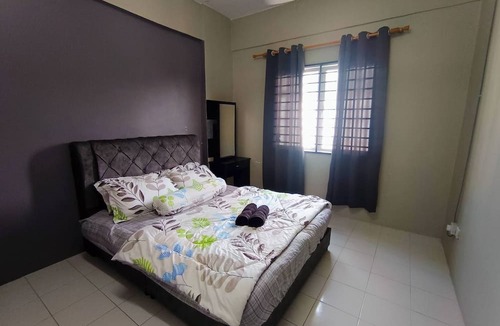 Pelindung Apartment | Hidanah Sutravilla Homestay