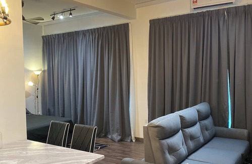 Kuantan Apartment | Comfort & calm studio with WiFi and AC in fabulous Kuantan