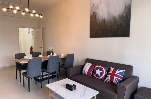 Cyberjaya Apartment | Walking distance to the University of Cyberjaya. Family-sized condo for 4Pax!
