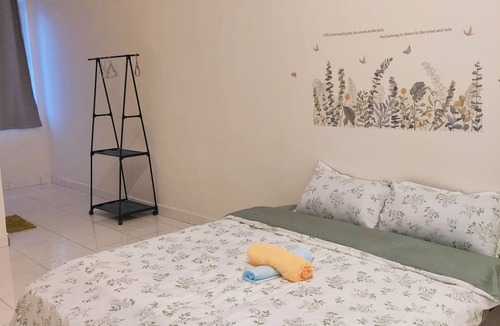 Pangkor Island Villa | ForgetMeNot Pangkor Homestay 70 小蓝花民宿 4-bedroom villa with WiFi, AC
