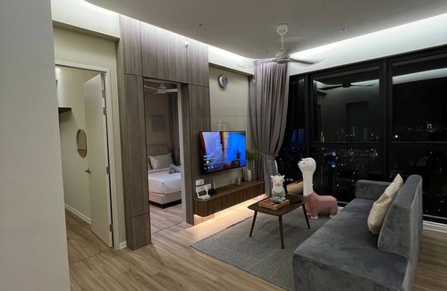 George Town Condo | Urban Suites Sky-High 3BR Retreat-Breathtaking Penang Bridge & City Views