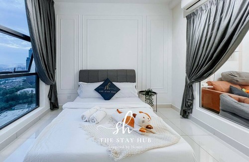Kuala Lumpur Apartment | Arte Mont Kiara Luxury Suite by Stay Hub
